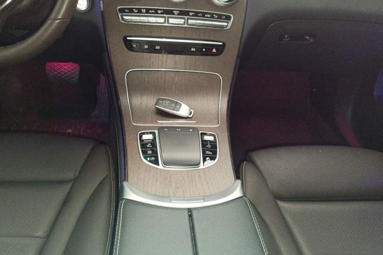 Used Mercedes-Benz GLC 2020 GLC 260 L 4MATIC Luxury Model