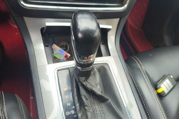 Used Roewe RX5 2016 20T Two-Wheel Drive Automatic Flagship Edition