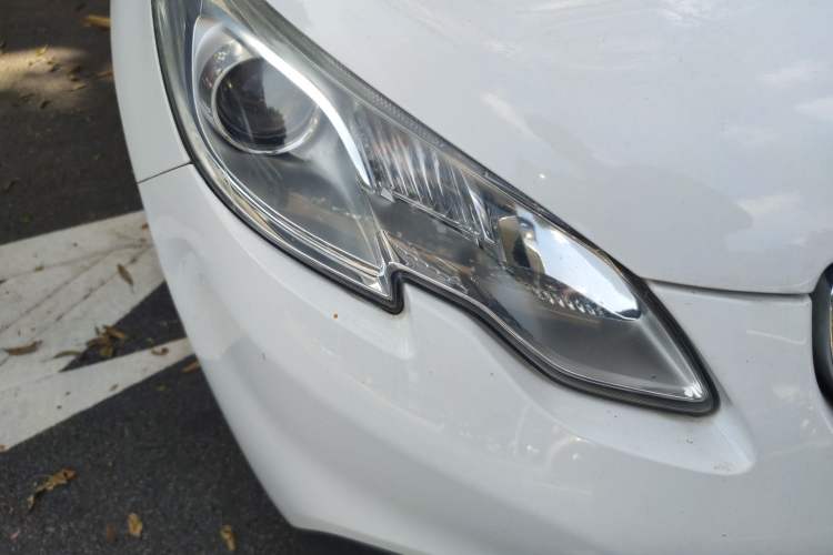 Used Peugeot 2008 2014 1.6L Manual Trend Edition