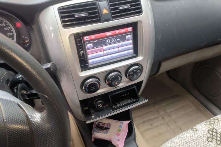 Used Suzuki Liana 2012 Hatchback 1.4 VVT Manual Comfort Model