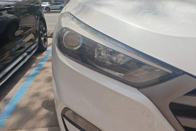 Used Hyundai Tucson 2018 1.6T Dual-Clutch Two-Wheel Drive 15th Anniversary Special Edition