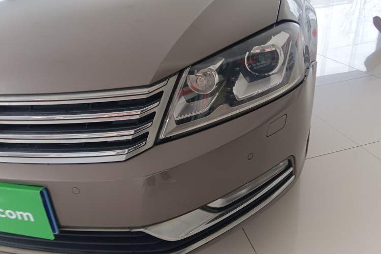 Used Volkswagen Magotan 2013 1.8TSI Luxury Model Left Front Headlight