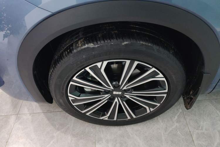 Used Geely Galaxy Galaxy Xingjian 7 EM-i 2025 120km Flagship Edition
