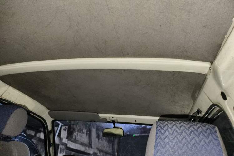 Used Foton Scenic 2011 2.0L Express Standard Short-Wheelbase Low-Roof 486EQV4