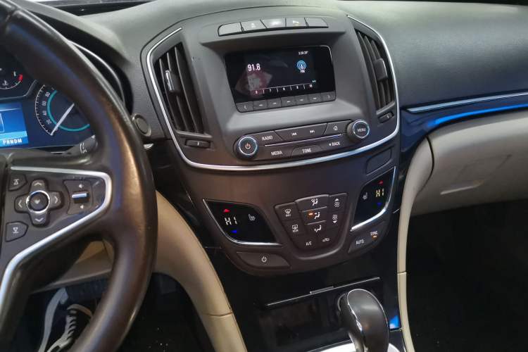 Used Buick Regal 2014 2.0L Elite Fashion Edition