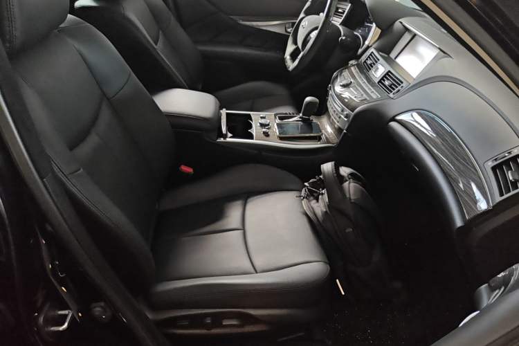 Used Infiniti Q70 2019 Q70L 2.0T Elite Plus Version