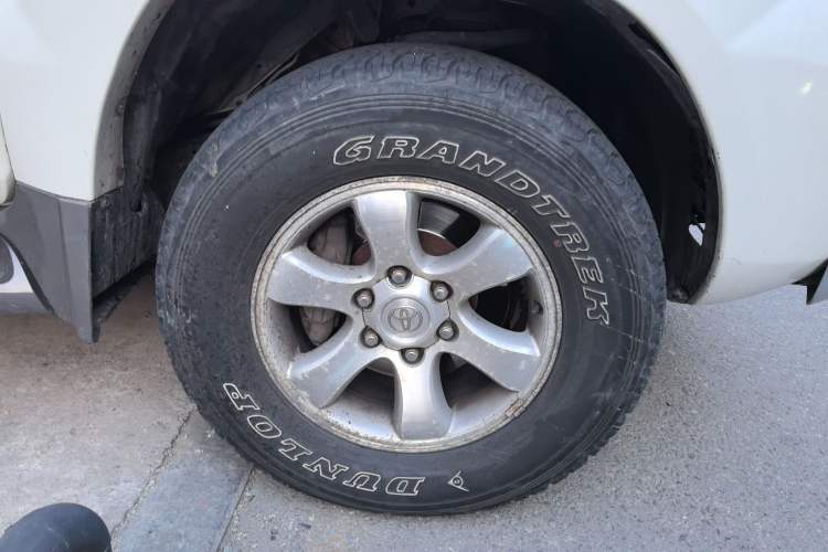 Used Toyota Prado 2004 GX 2.7 Automatic Model