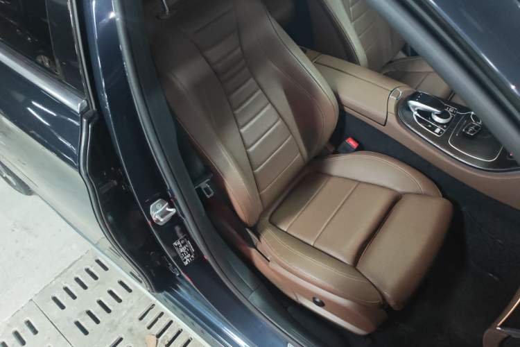 Used Mercedes-Benz E-Class 2018 E 200 L Sport Edition Right Front Seat