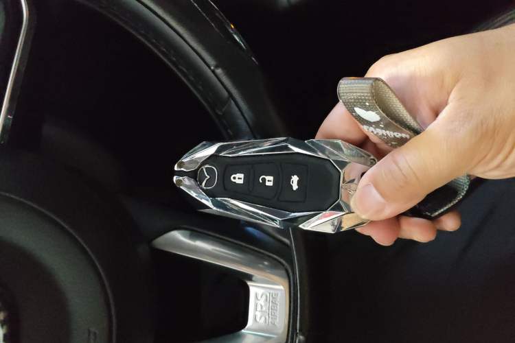 Used Mazda 3 Axela 2017 Sedan 1.5L Automatic Luxury Model Emission Standard China V Interior 1