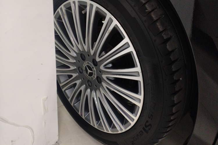 Used Mercedes-Benz E-Class 2023 Updated E 300 L Luxury Edition
