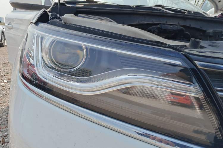 Used Roewe RX5 2018 20T Two-Wheel Drive Manual Flagship Edition