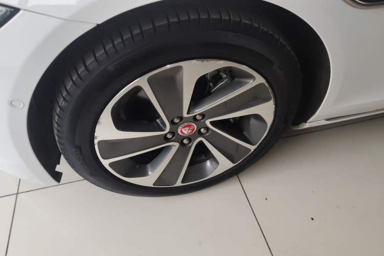 Used Jaguar XFL 2022 XFL 2.0T P200 Two-Wheel-Drive Elite Luxury Edition