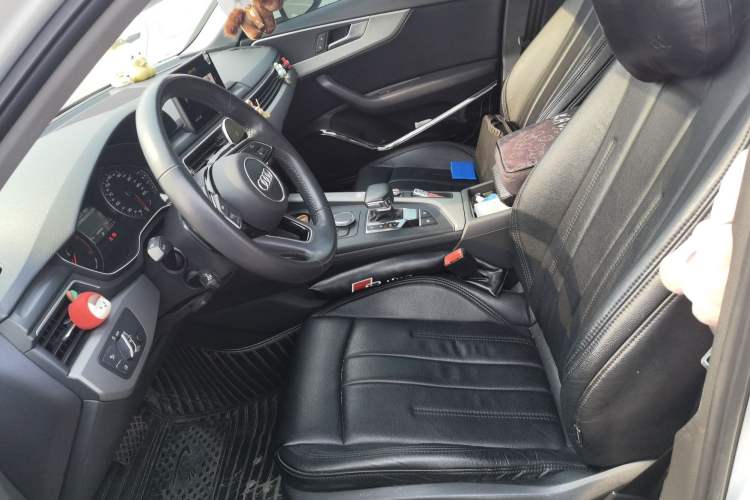 Used Audi A4L 2018 30th Anniversary Edition 40 TFSI Trendy Model