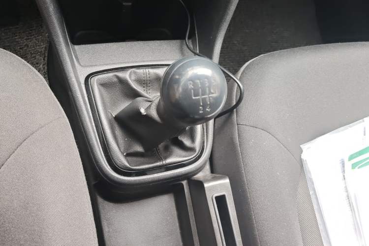 Used Volkswagen Jetta 2015 Value Edition 1.6L Manual Fashionable Style