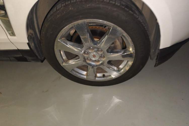 Used Cadillac SRX 2011 3.0L Flagship Edition Right Front Wheel Hub
