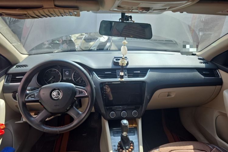 Used Skoda Octavia 2015 1.6L Automatic Yijun Edition
