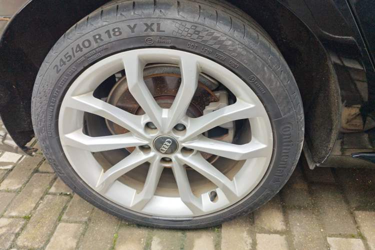 Used Audi A4L 2019 40 TFSI Fashion Edition China VI Emission Standard Right Rear Wheel Hub