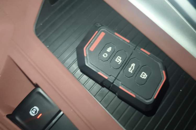 Used Geely Auto Preface 2025 Dongfang Yao 1.5TD Kunlun Edition Vehicle Key