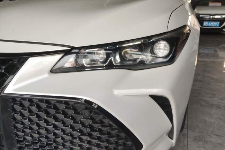 Used Toyota Avalon 2019 2.0L Ambition Edition China VI
