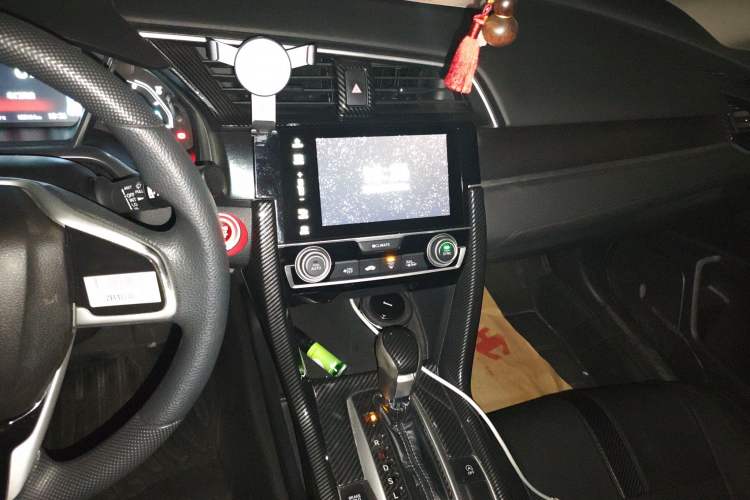 Used Honda Civic 2016 220TURBO CVT Luxury Edition
