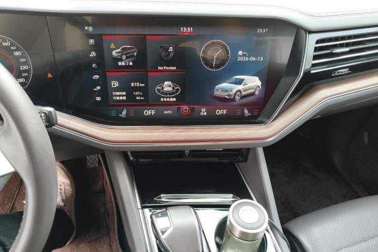 Used Volkswagen Touareg 2019 2.0TSI Ruiyi Edition China VI Standard Audio And AC Panel