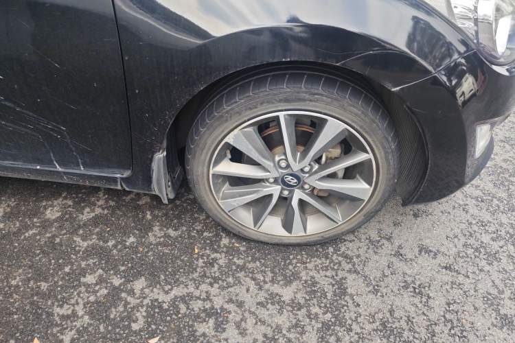 Used Hyundai Elantra (5th Generation / Langdong) 2015 1.6L Automatic Leading Model
