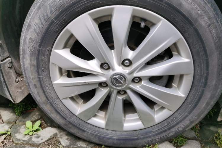 Used Nissan Teana 2016 2.0L XL Comfort Edition Right Front Wheel Hub