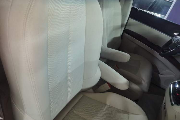 Used Buick GL8 2020 Land Cruiser Executive Class 652T Comfort Model