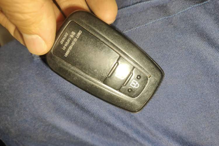 Used Toyota Prado 2018 3.5L Automatic TX-L with Rear-Mounted Spare Tire
