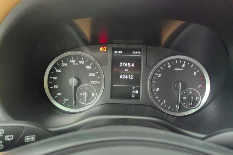 Used Mercedes-Benz Vito 2021 2.0T Elite Version 7 Seats Instrument Cluster