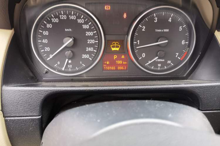 Used BMW X1 2012 sDrive18i Luxury Edition
