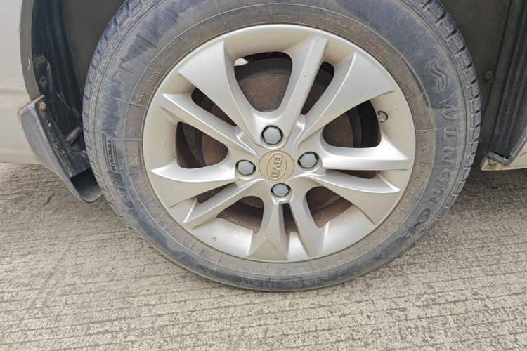 Used BYD F3 2015 Energy-Efficient Model 1.5L Manual Comfort Edition
