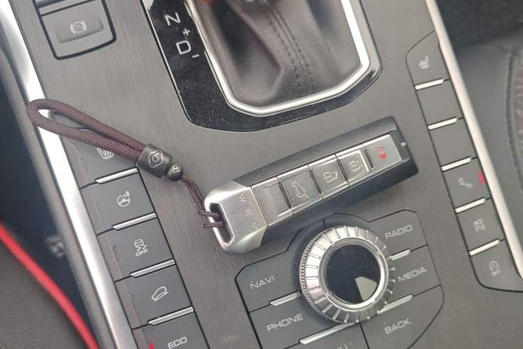 Used Wey VV5 2017 2.0T Ultra-Luxury Version
