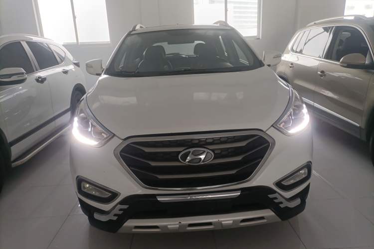 Used Hyundai ix35 2015 2.0L Automatic 2WD Smart Type China IV