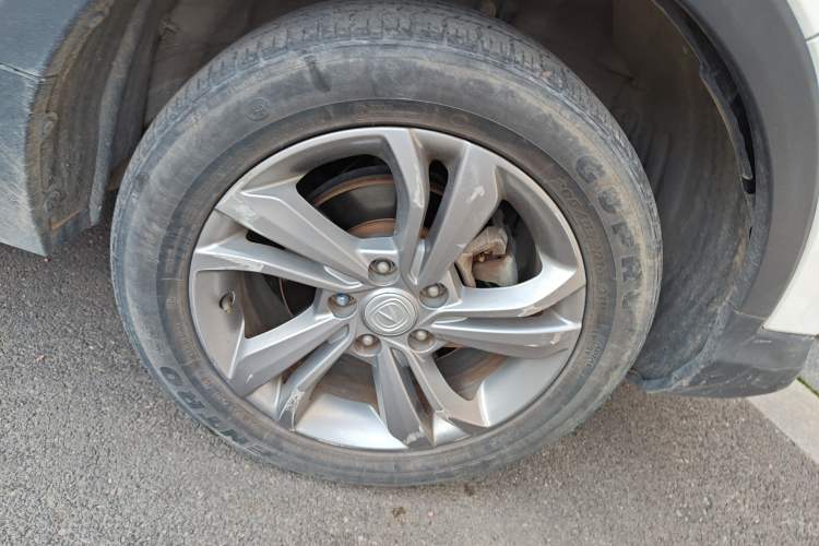 Used CHANGAN CS15 2019 1.5L Manual Entry-Level Version China VI Standard Right Front Wheel Hub