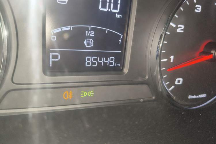 Used Roewe RX5 2018 20T Two-Wheel Drive Automatic Internet Smart Edition