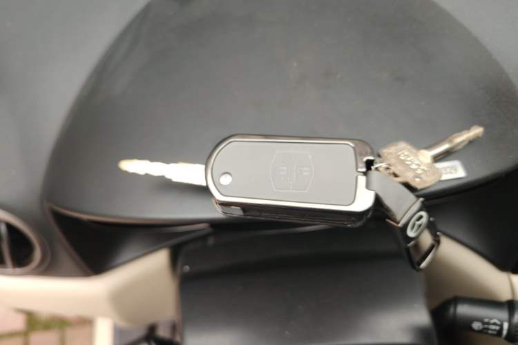 Used Mazda 3 2010 1.6L Manual Classic Stylish Version
