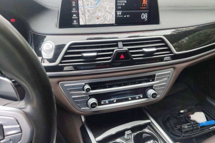 Used BMW 7 Series 2018 730Li Leading Model M Sport Package Audio And AC Panel