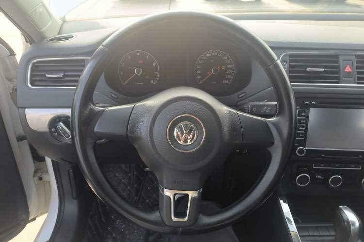 Used Volkswagen Sagitar 2015 1.6L Automatic Comfort Model