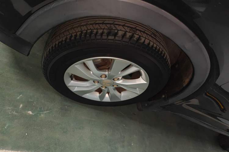 Used Honda Vezel 2015 1.5L CVT two-wheel drive Comfort trim Left Front Wheel Hub