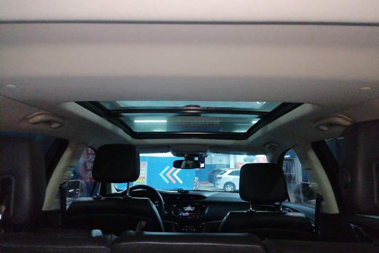 Used Cadillac XT5 2016 25T Luxury Model