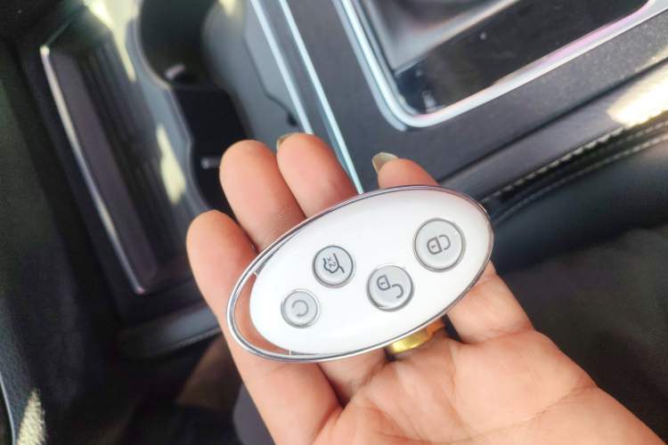 Used BYD Song MAX 2019 1.5T Automatic Smart Connect Ruiyi Sunroof Version 6 Seats China VI Standard
