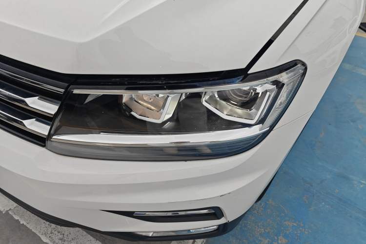 Used Volkswagen Tiguan L 2019 Updated Version 330TSI Automatic Two-Wheel Drive Panoramic Comfort Edition China VI Standard
