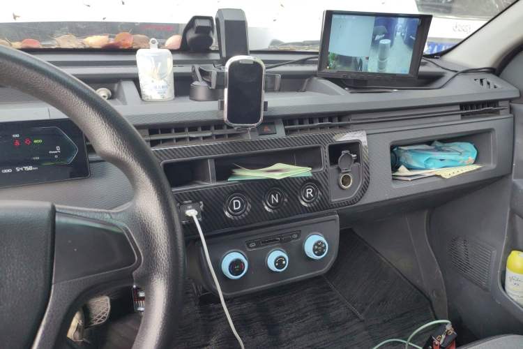 Used Farizon Xingxiang V 2023 V6E PLUS Ningde Times 41.86kWh 2nd-Generation Battery Pack – Value Edition
