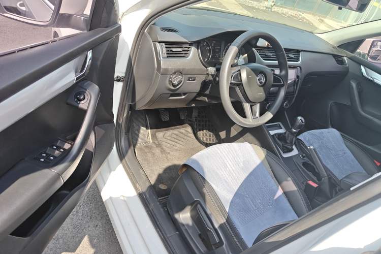 Used Skoda Octavia 2017 1.6L Manual Trend Edition