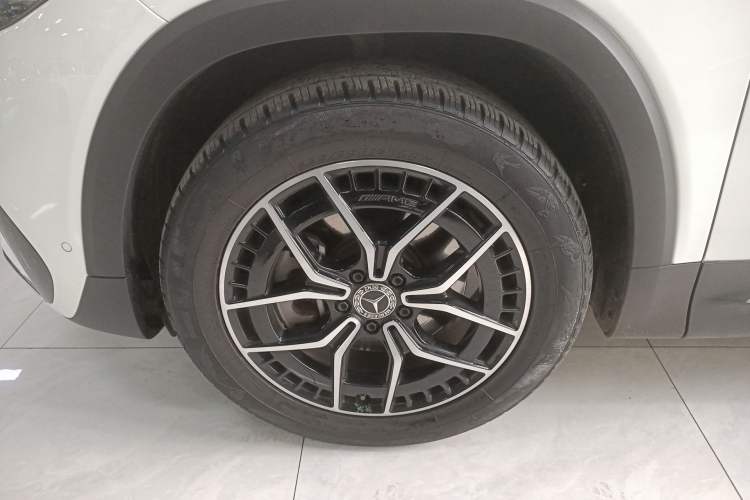 Used Mercedes-Benz EQB 2022 EQB 350 4MATIC Exterior 4