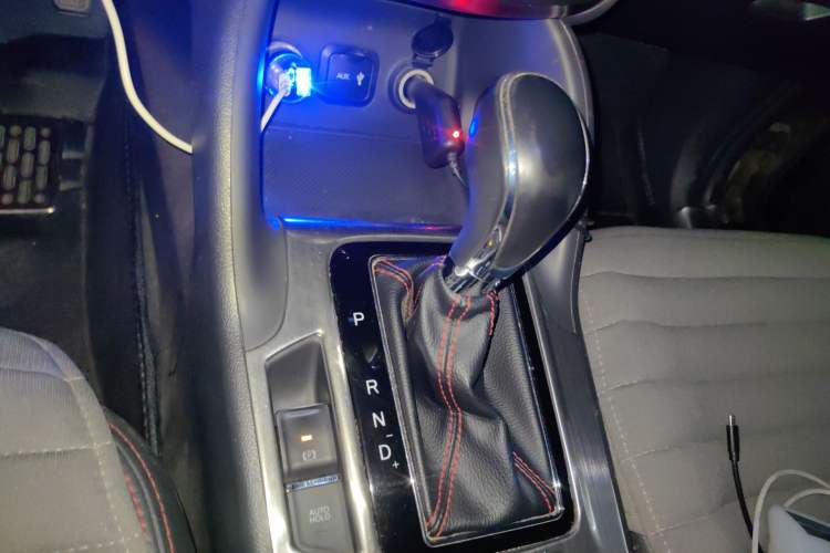 Used CHANGAN CS75 2014 1.8T Automatic Prestige Model China V Standard
