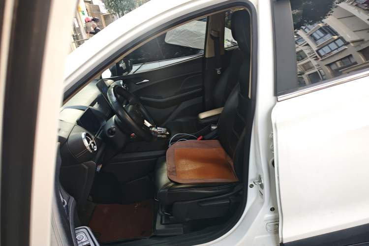 Used BYD Yuan New Energy 2019 EV535 Smart Connect Trendsetting Model