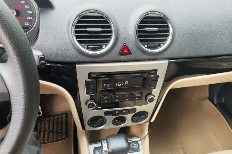 Used Volkswagen Lavida 2011 1.6L Automatic Premium Edition
