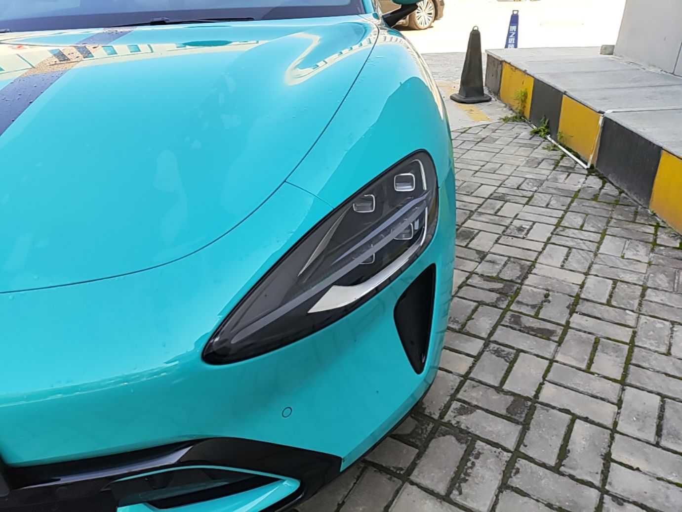 Xiaomi Auto SU7 2024 Rear-Drive Ultra-Long Range Advanced Pro-Level Intelligent Driving Version — снимка 8